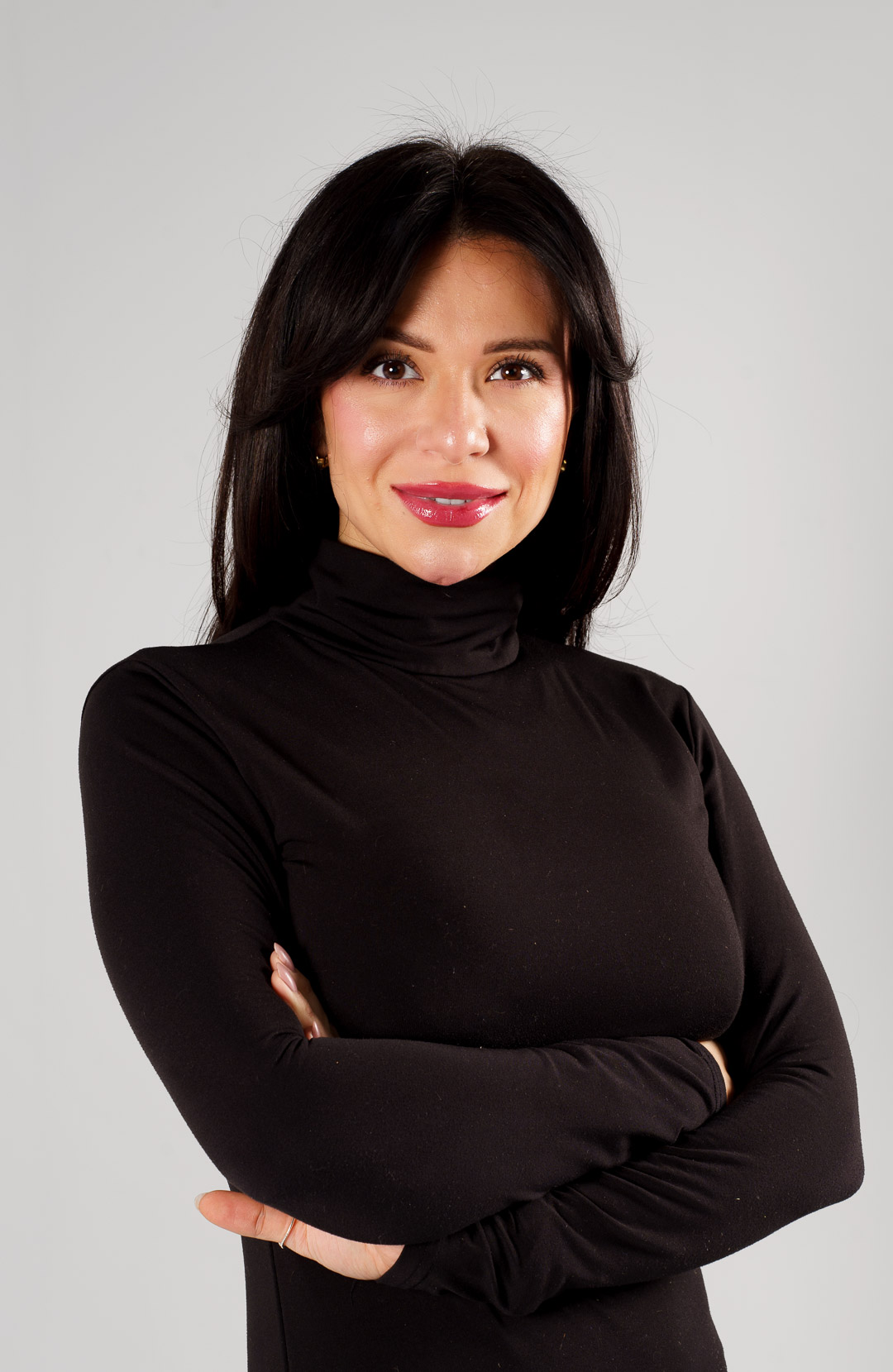 Dina, Founder and Lead Esthetician at Skinart Aesthetics
